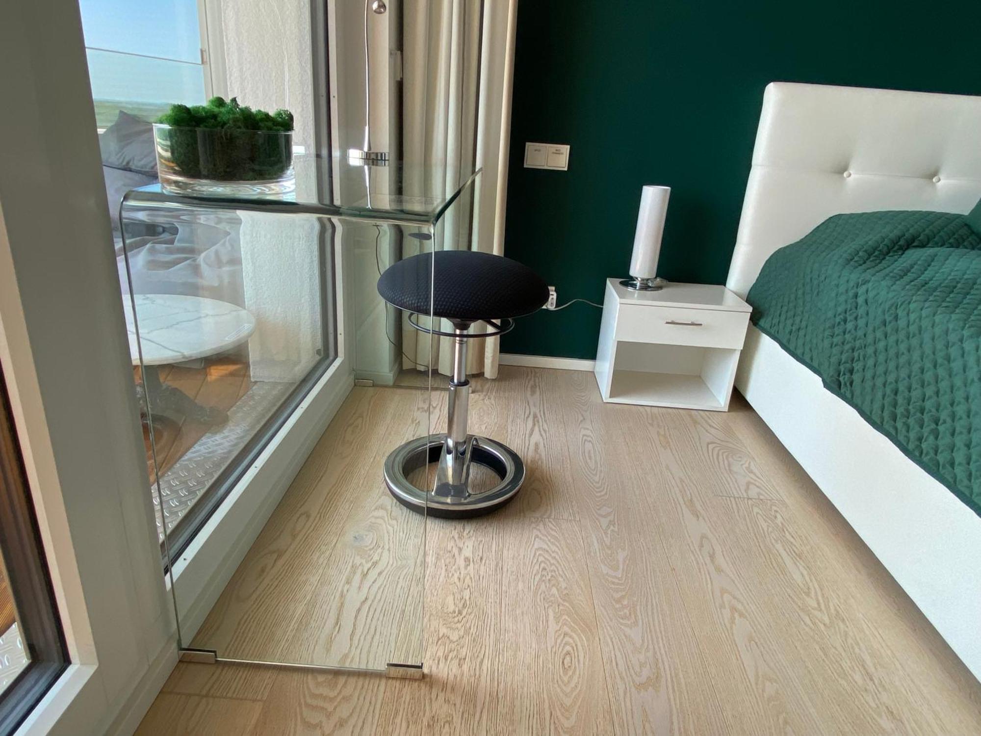 Alpen-Panorama Suite - Einzigartige Privatsuite Hoch Ueber Muenchen, 12Tes Og, Alpenblick, Loggia, Whirlpool, 15 Minuten Zum Zentrum, Ruhe Und Erholung In Der Stadt Muenchen Fuer Privat Und Geschaeftlich Reisende Munique Exterior foto