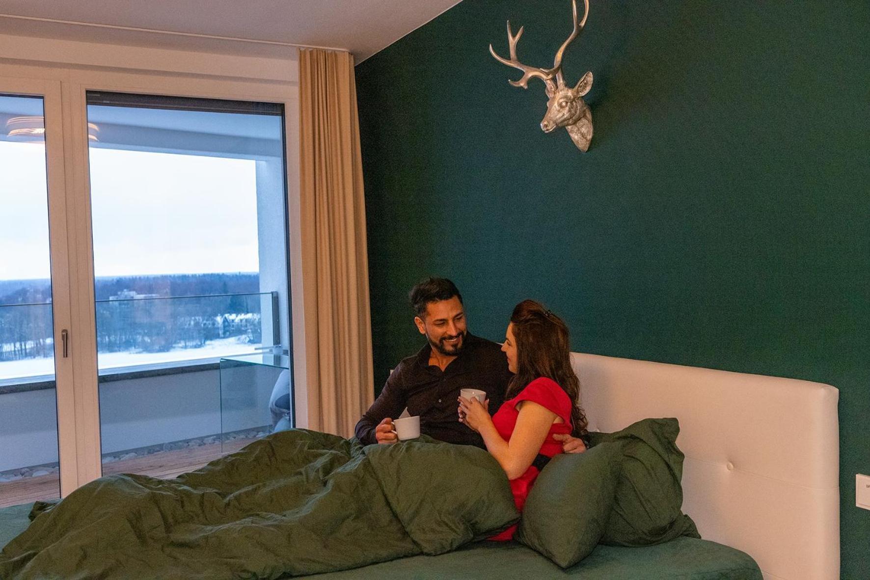 Alpen-Panorama Suite - Einzigartige Privatsuite Hoch Ueber Muenchen, 12Tes Og, Alpenblick, Loggia, Whirlpool, 15 Minuten Zum Zentrum, Ruhe Und Erholung In Der Stadt Muenchen Fuer Privat Und Geschaeftlich Reisende Munique Exterior foto